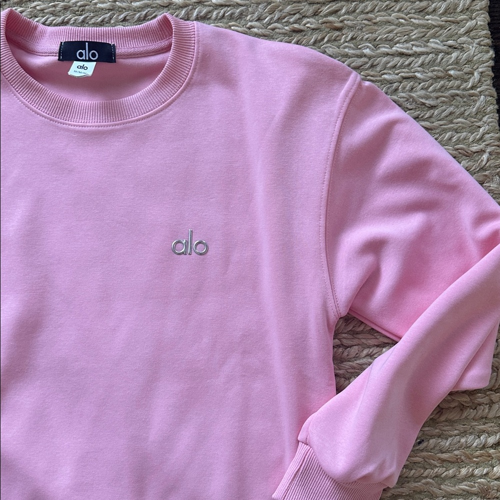 ALO Yoga Pink Women's Sweater - Picture 3 of 4